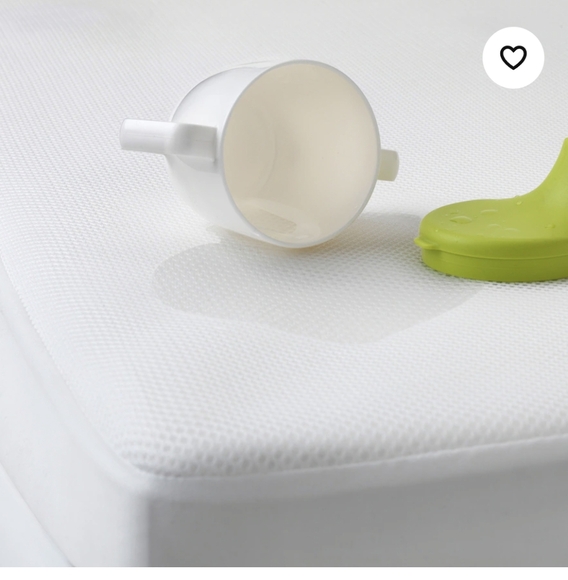 Crib Mattress protectors Includes 2 white, 70x132 cm (27 1/2x52") - Picture 4 of 13